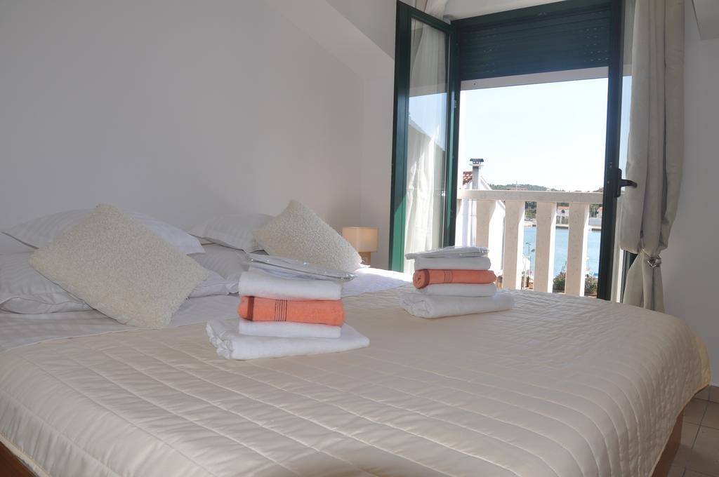 Stars Palace - Apartments And Rooms Jezera Εξωτερικό φωτογραφία
