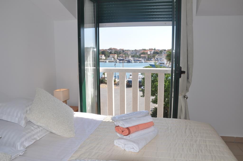 Stars Palace - Apartments And Rooms Jezera Εξωτερικό φωτογραφία
