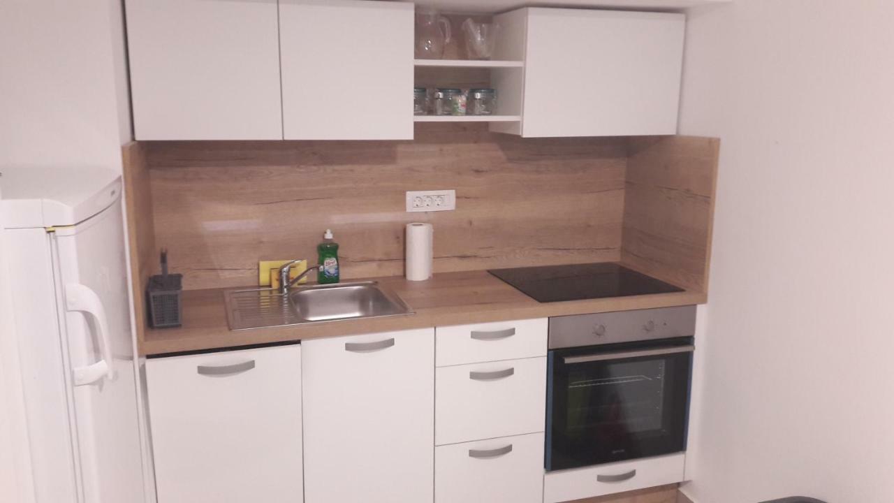 Stars Palace - Apartments And Rooms Jezera Εξωτερικό φωτογραφία
