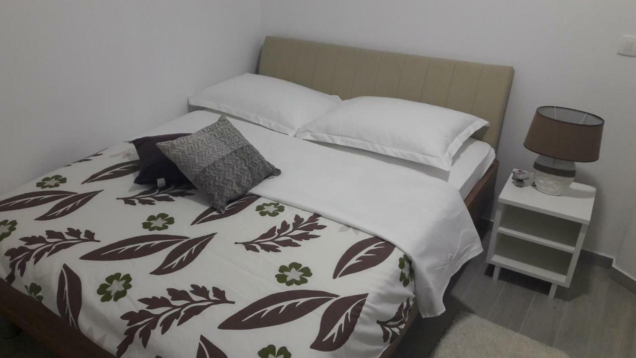 Stars Palace - Apartments And Rooms Jezera Εξωτερικό φωτογραφία