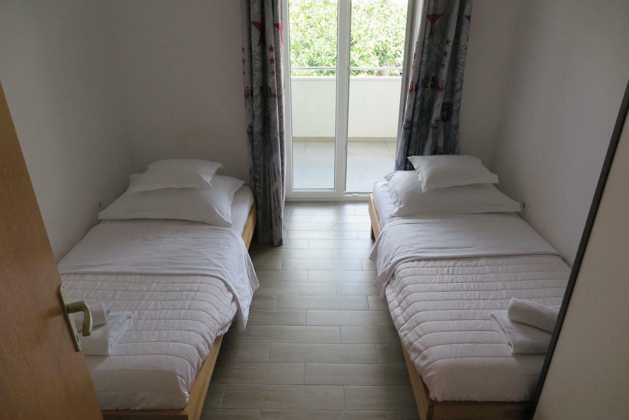 Stars Palace - Apartments And Rooms Jezera Εξωτερικό φωτογραφία