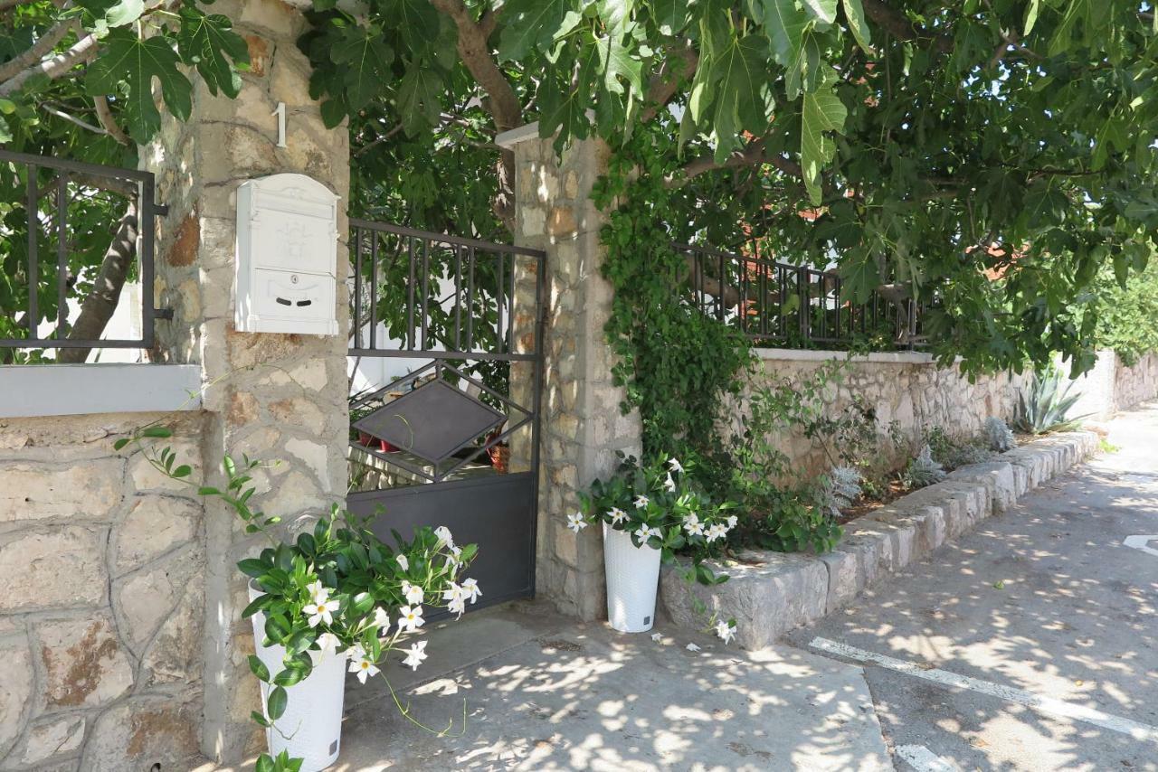 Stars Palace - Apartments And Rooms Jezera Εξωτερικό φωτογραφία